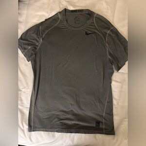 Nike Men's Short Sleeve Gray Tee